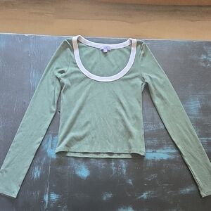 Scoop Neck Long Sleeve Top in Sage Green